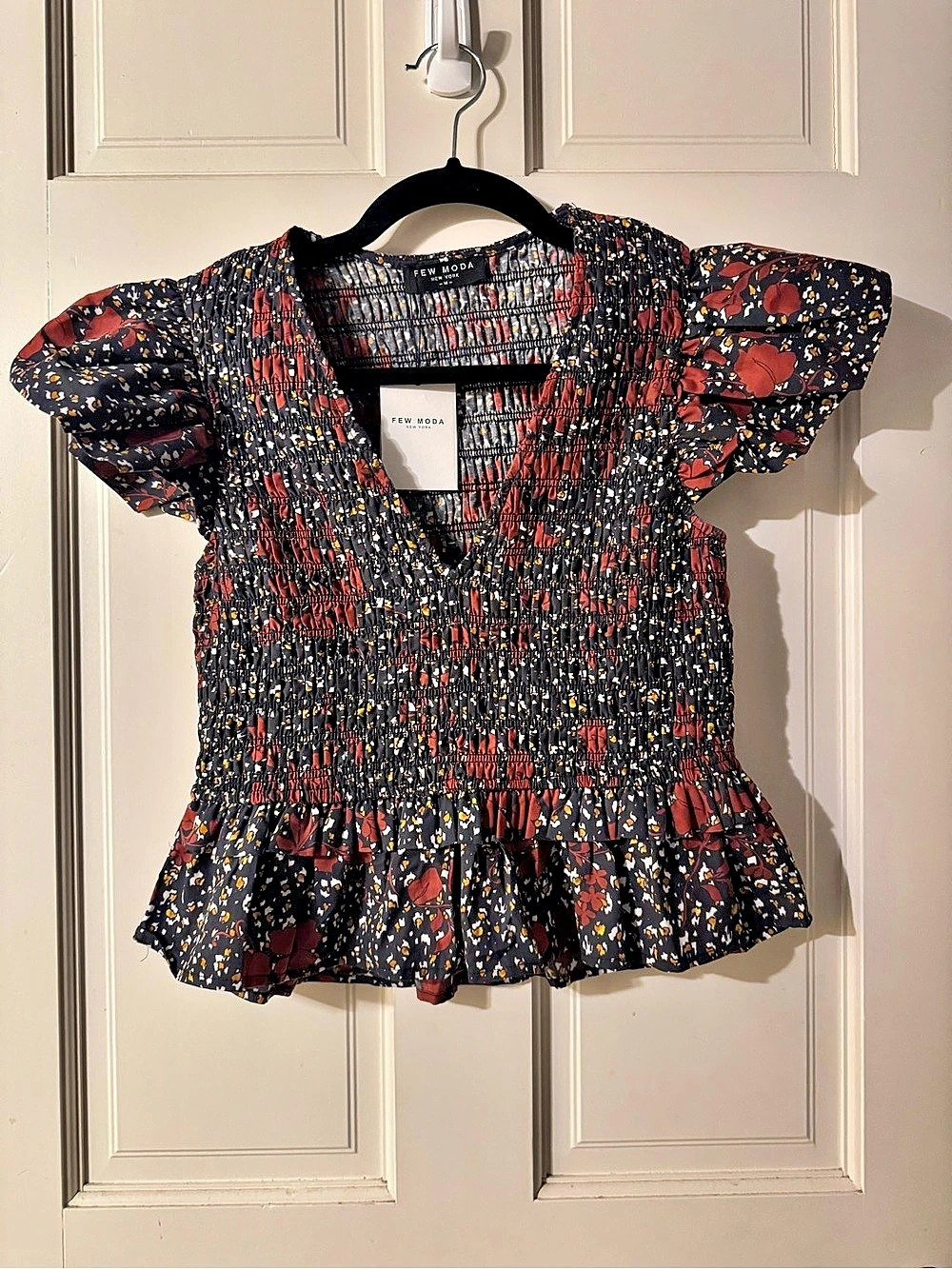 NWT Few Moda Babysbreath Floral Smocked Puff Sleeve Top M